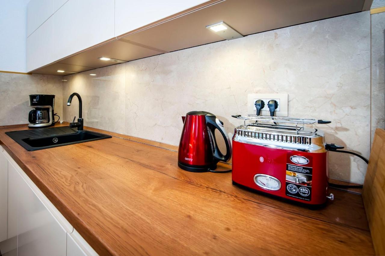 Apartments Karmen Ρόβινι Εξωτερικό φωτογραφία