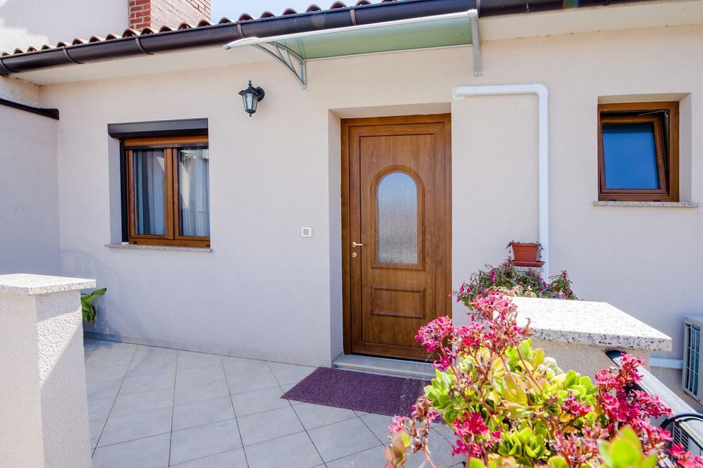 Apartments Karmen Ρόβινι Εξωτερικό φωτογραφία