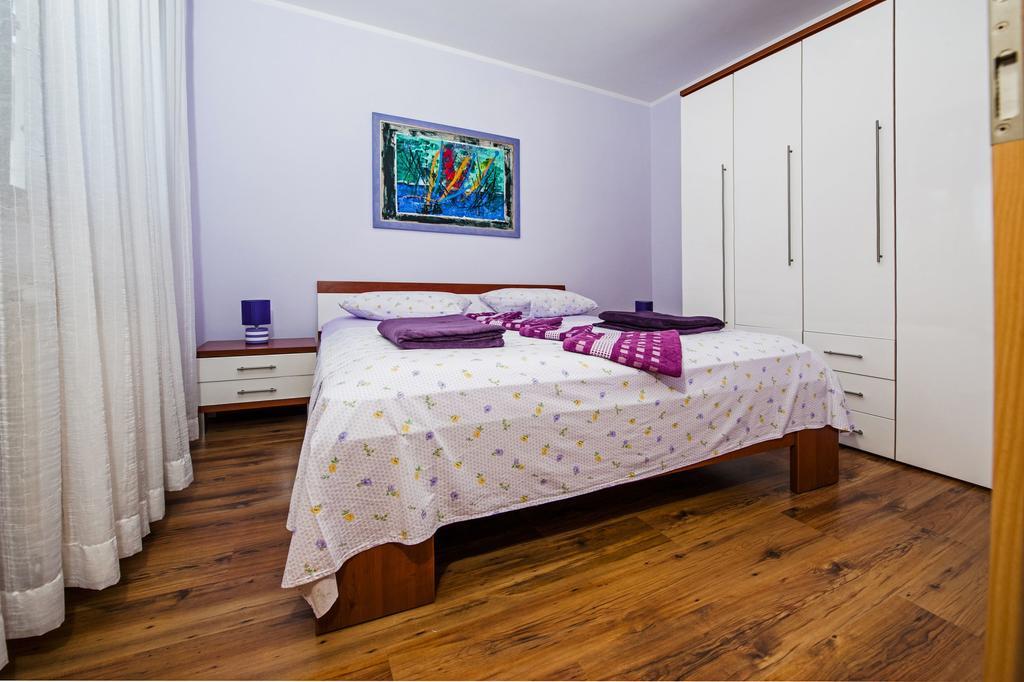 Apartments Karmen Ρόβινι Εξωτερικό φωτογραφία