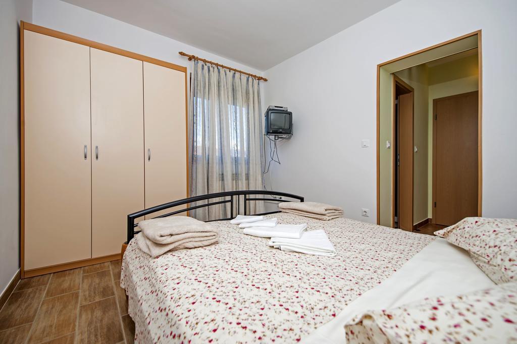 Apartments Karmen Ρόβινι Εξωτερικό φωτογραφία