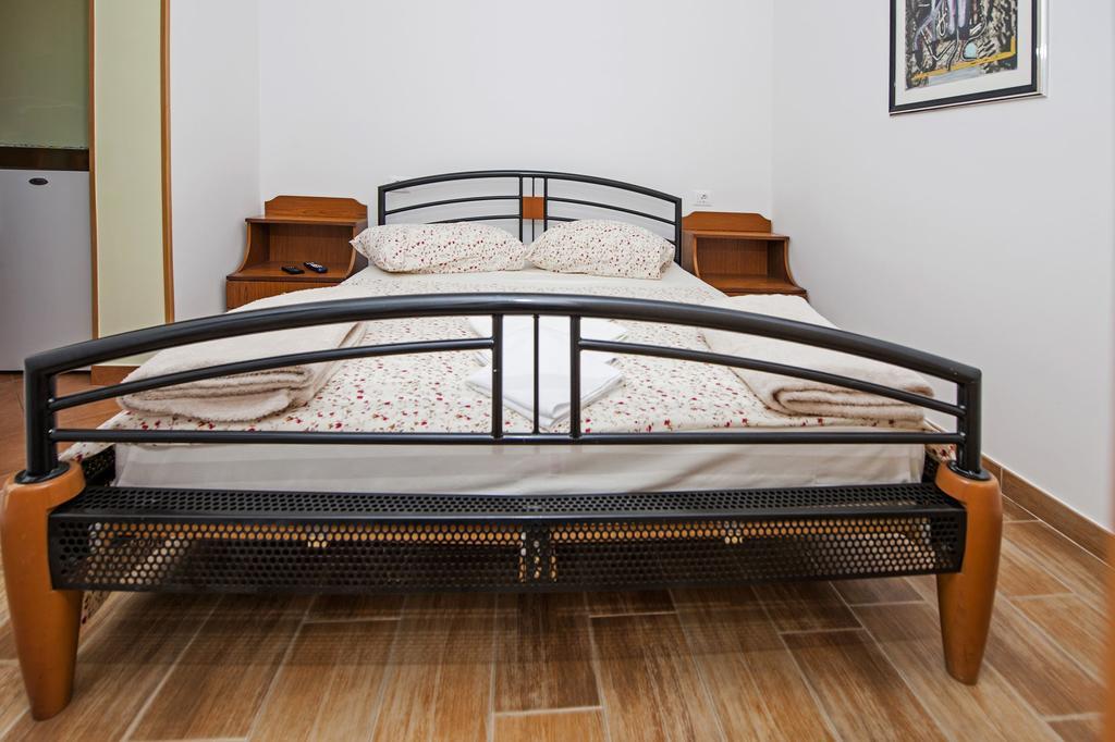 Apartments Karmen Ρόβινι Εξωτερικό φωτογραφία