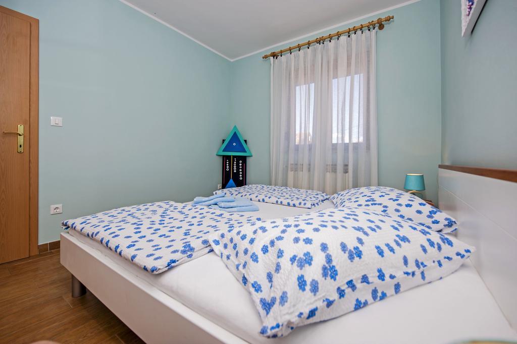 Apartments Karmen Ρόβινι Εξωτερικό φωτογραφία