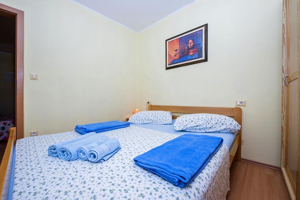 Apartments Karmen Ρόβινι Εξωτερικό φωτογραφία