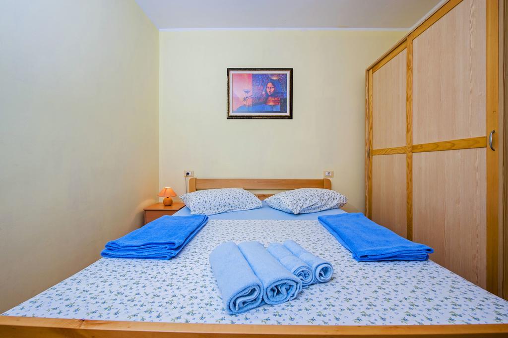 Apartments Karmen Ρόβινι Εξωτερικό φωτογραφία